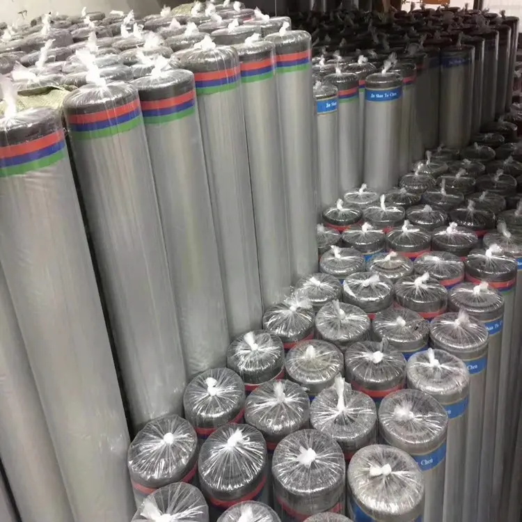 Tessuto in poliestere argento blockout